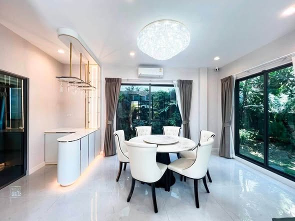 living room and room interior of Bangkok Boulevard Donmueang-Chaengwattana