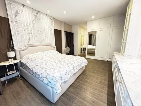 bedroom of Bangkok Boulevard Rama 9