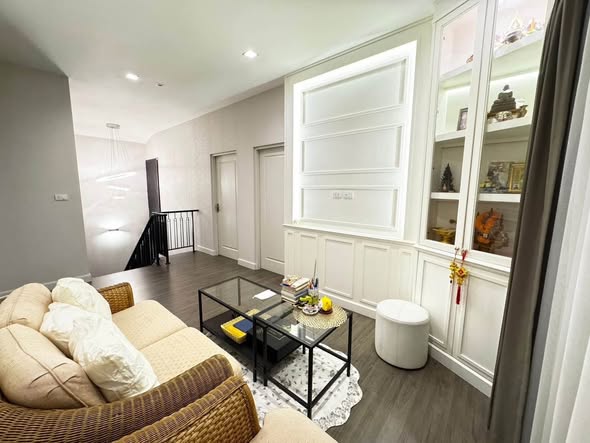 living room and room interior of Bangkok Boulevard Rama 9