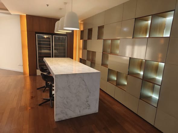 room interior and kitchen of Belle Grand Rama 9