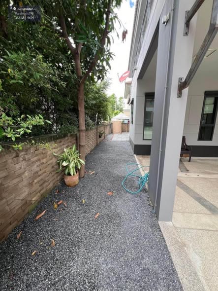 บุราสิริ วงแหวน-อ่อนนุช Burasiri Wongwaen-Onnut