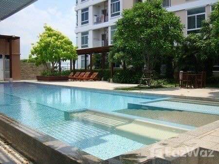 pool of Centric Scene Sukhumvit 64