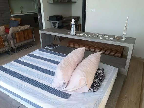 bedroom and room interior of Cetus Beachfront Condominium Pattaya