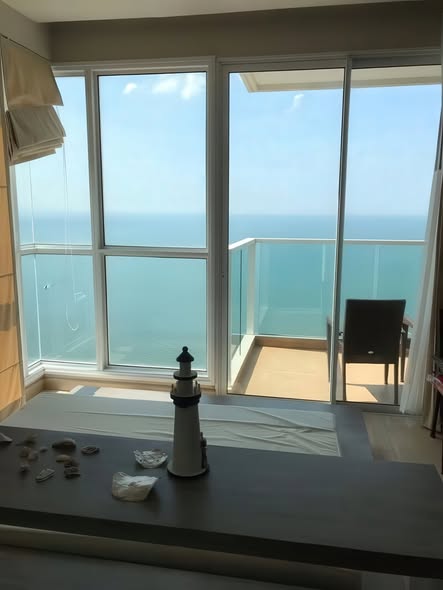 Cetus Beachfront Condominium Pattaya