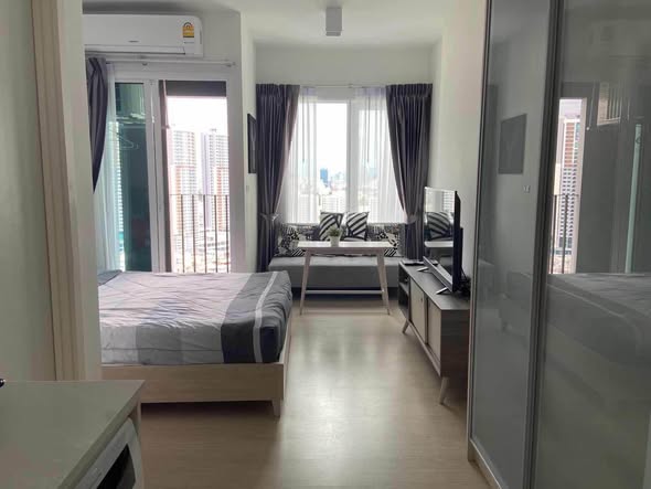 bedroom of Chapter One Eco Ratchada-HuaiKhwang