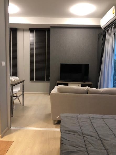 bedroom and room interior of Chapter One Eco Ratchada-HuaiKhwang