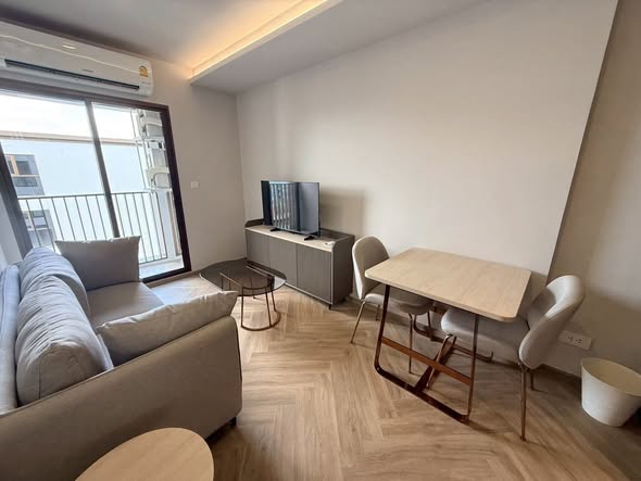 bedroom and living room of CHAPTER THONGLOR 25