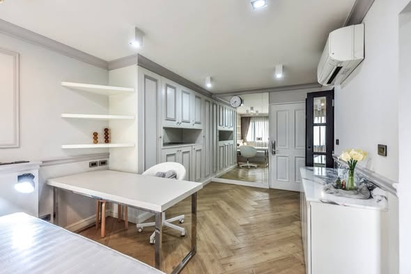 kitchen of Condo One Sathon