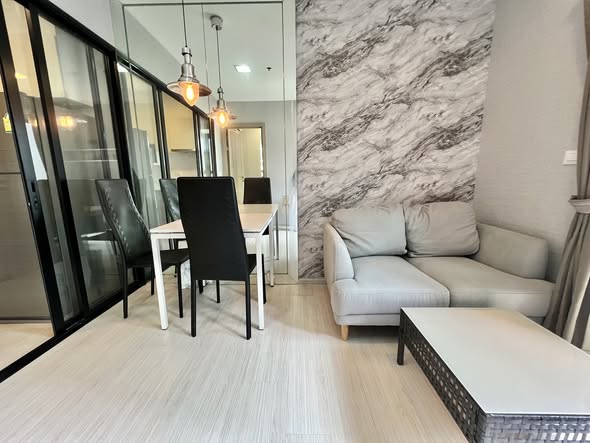 living room and room interior of Condolette Midst Rama 9