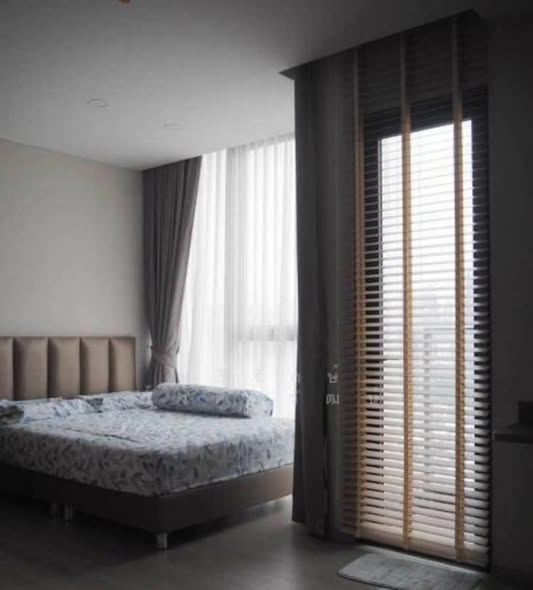 bedroom and room interior of Cooper Siam