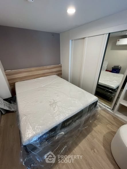 bedroom and room interior of Culture Chula คัลเจอร์ จุฬา