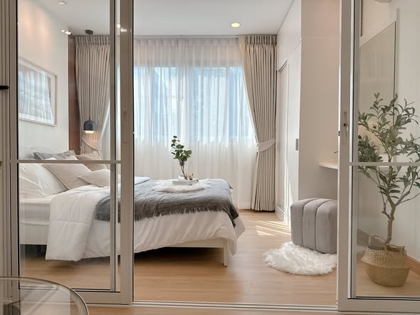 bedroom and room interior of D condo ramindra