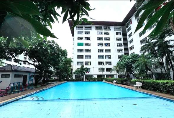 pool of ซิตี้วิลล่า คอนโด D2