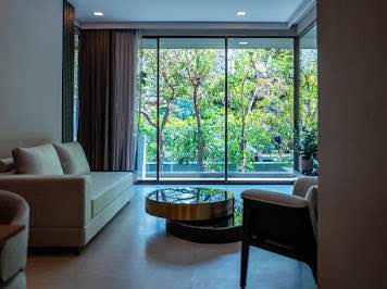 bedroom and living room and room interior of Fynn Sukhumvit 31