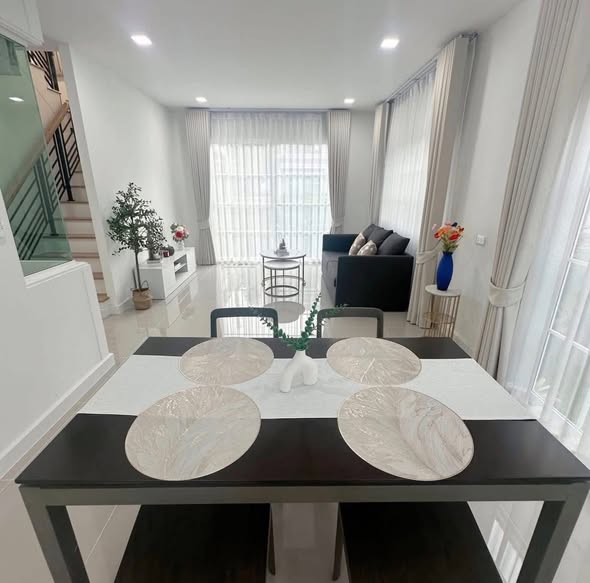 room interior of Golden Neo, Sukhumvit LaSalle