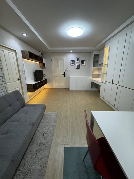 Happy Condo Rachada 18