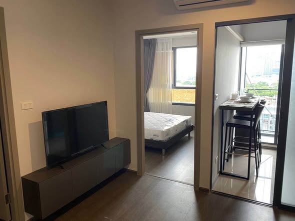 bedroom and room interior of Ideo Sukhumvit 93