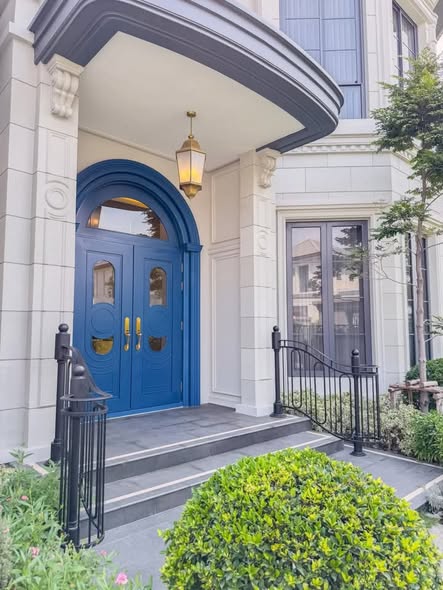 นาราสิริ กรุงเทพกรีฑา