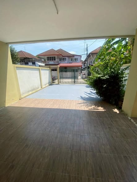 นาราสิริ กรุงเทพกรีฑา