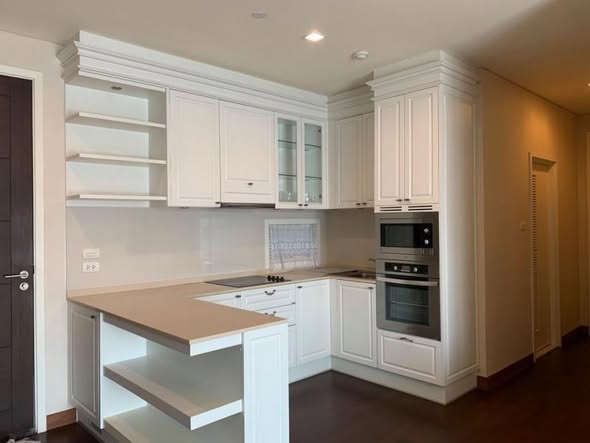 kitchen of IVY THONGLOR