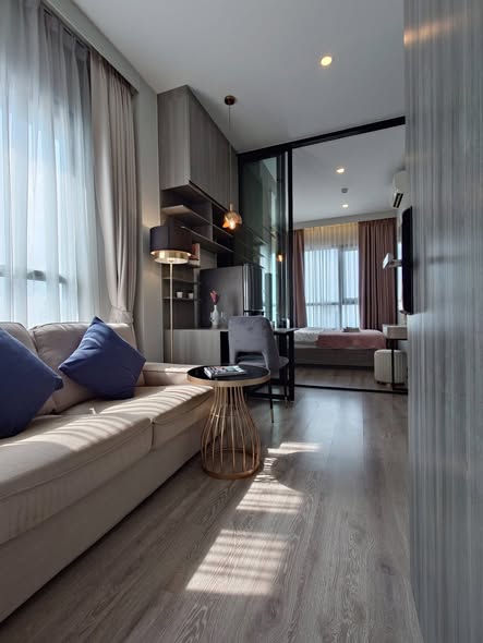 bedroom and living room of KnightsBridge Prime Onnut