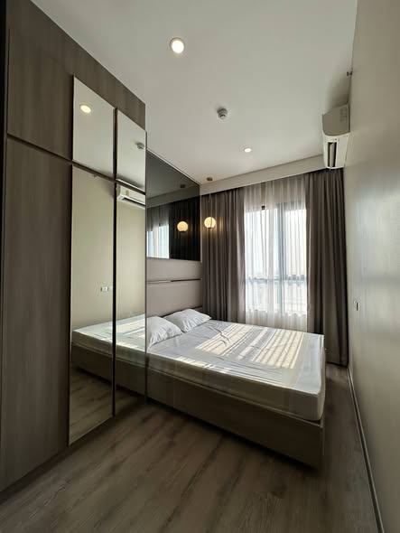 bedroom and room interior of KnightsBridge Prime Onnut
