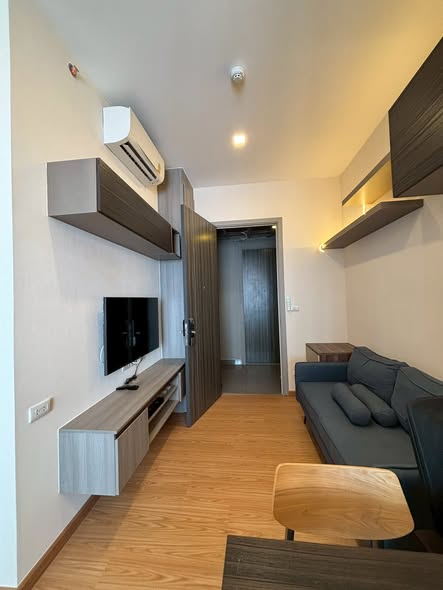 living room of KnightsBridge Prime Onnut