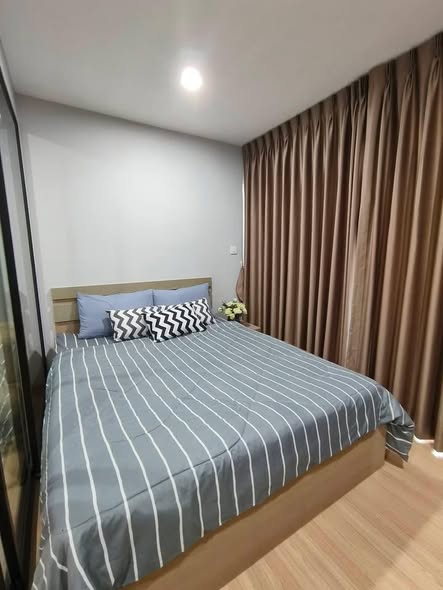 bedroom of KnightsBridge Sky City