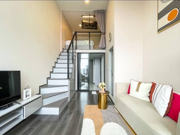 living room of KnightsBridge Space Ratchayothin