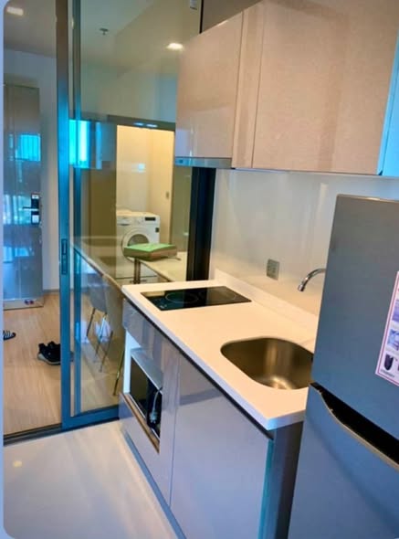 room interior and kitchen of Life Asoke – Rama 9