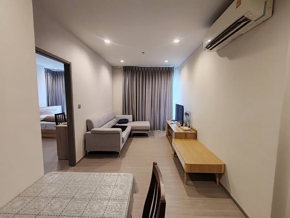 bedroom of Life Asoke Hype