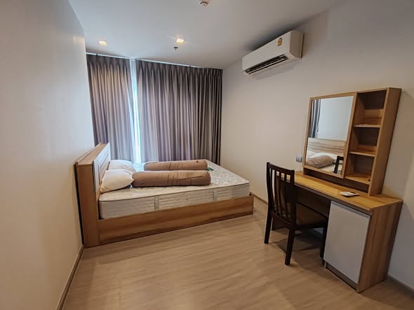 bedroom of Life Asoke Hype