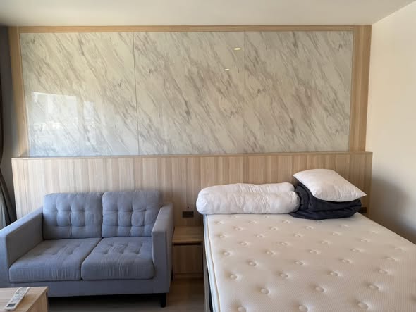 bedroom of Life Rama 4 – Asoke