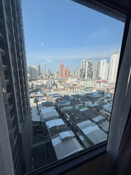 Life Rama 4 – Asoke