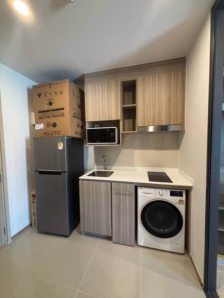 Life Rama 4 – Asoke