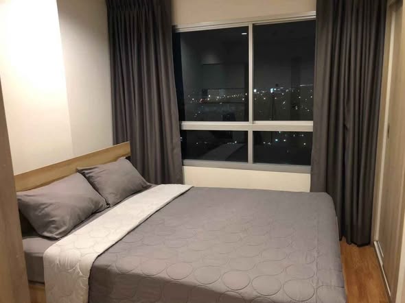 bedroom of Lumpini Park Phetkasem 98