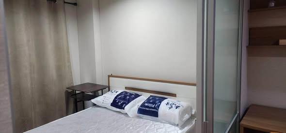 bedroom of Lumpini Place Ratchayotin