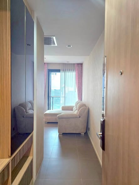 bedroom and room interior of M Ladprao