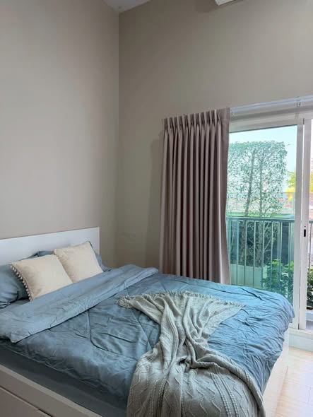 bedroom of Metro Sky Wutthakat