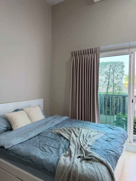 bedroom of Metro Sky Wutthakat