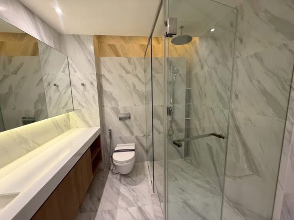 bathroom of MUNIQ Sukhumvit 23