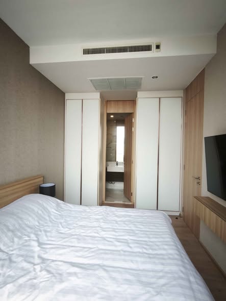 bedroom of Noble BE 19