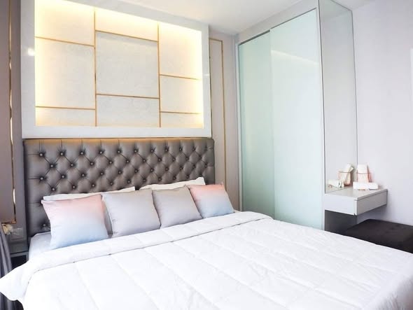 bedroom of Noble Revo Silom