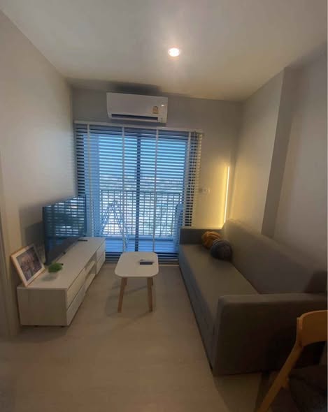 living room and bedroom of NUE Noble Srinakarin Lasalle นิว โนเบิล ศรีนครินทร์ – ลาซาล