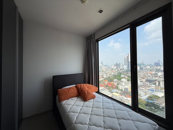 bedroom of Nye by Sansiri