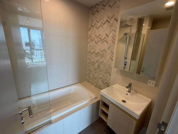 bathroom of Oka Haus