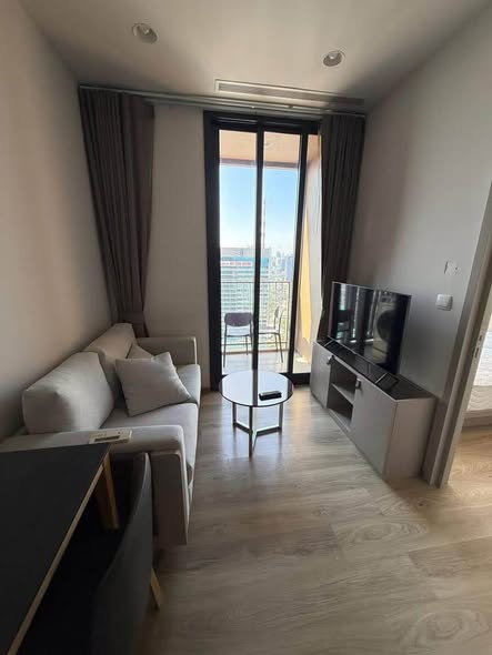 living room and bedroom of Oka Haus