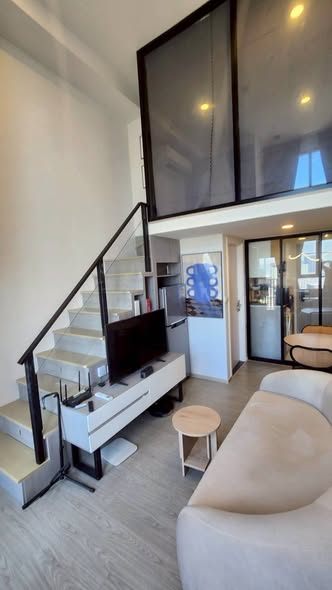 living room of Origin Plug&Play Ramkhamhaeng Triple Station