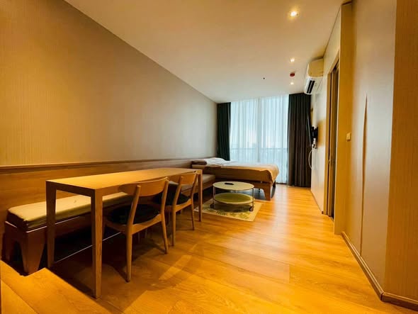 Park Origin Phrom Phong