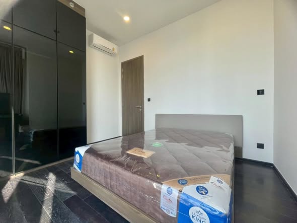 bedroom and room interior of Park​ Origin​ Thonglor